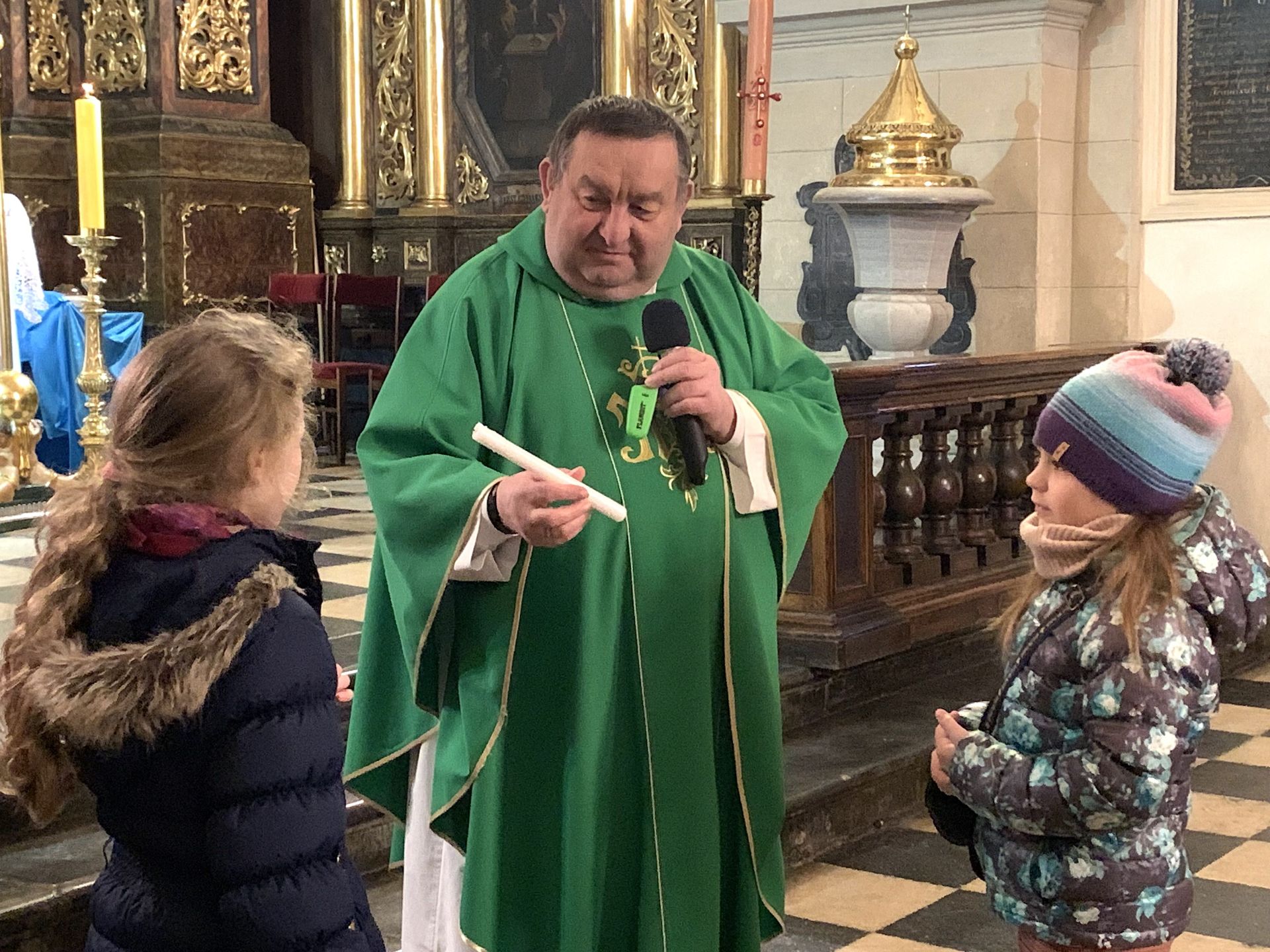 Niedzielne Msze święte z udziałem dzieci w naszej Parafii